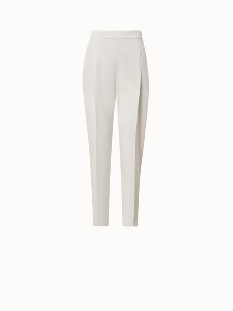 Tapered Baumwoll-Stretch-Hose mit Bügelfalte