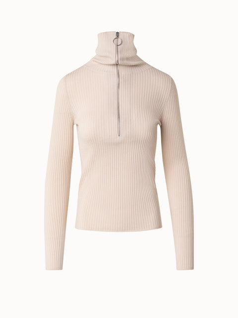 Gerippter Strickpullover mit grossem Kragen