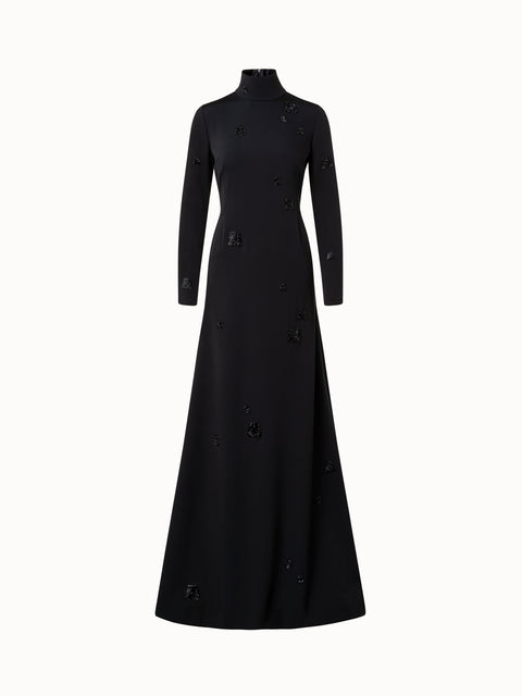 Abendkleid aus Seide mit Swarovski-Verzierung