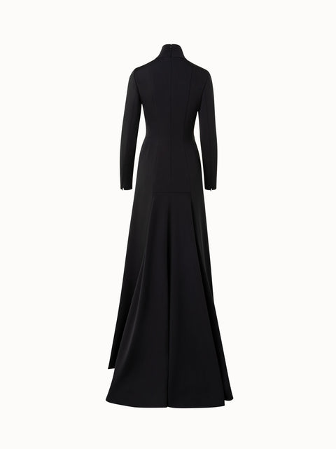 Abendkleid aus Seide mit Swarovski-Verzierung