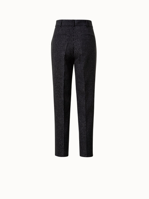 Tapered Hose aus Pebble-Crêpe mit Nadelstreifen