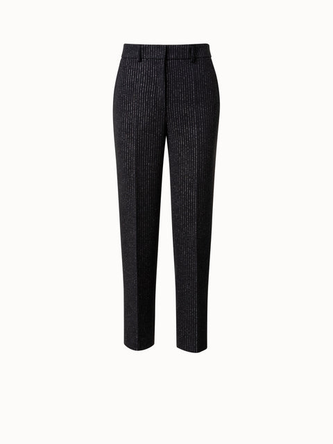 Tapered Hose aus Pebble-Crêpe mit Nadelstreifen