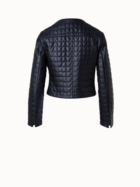 Kurze Lederjacke mit gesteppten Trapezen