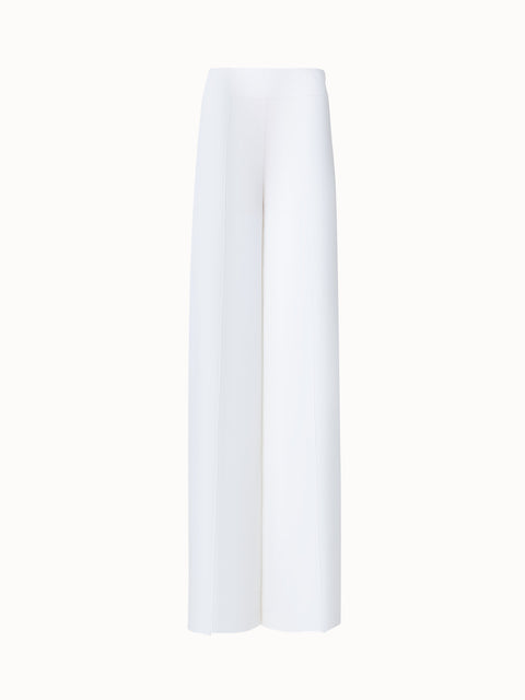 Weite Hose aus Seiden-Georgette mit Schlitzen