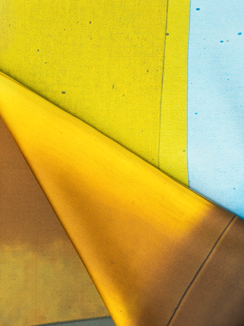 Schal aus Seide mit Mimosa Liquid Light Druck