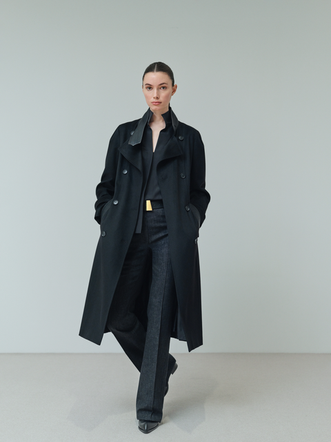 Bootcut Hose aus Baumwoll-Stretch-Denim