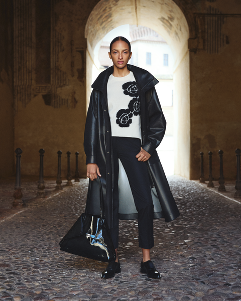 Kurzer Kaschmirpullover mit Anemone Intarsie