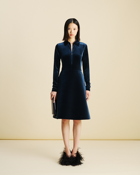 Kurzes Samt Neopren A-Linien Kleid