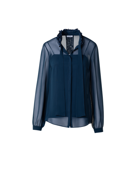Transparente Bluse mit 3D-Lasercut-Flocken