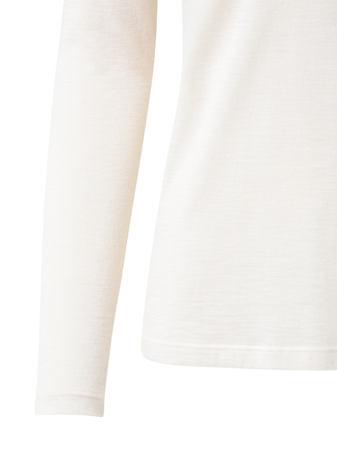 Shirt aus Kaschmir und Seide mit V-Ausschnitt