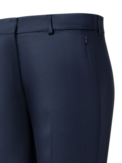 Gerade Seidenhose