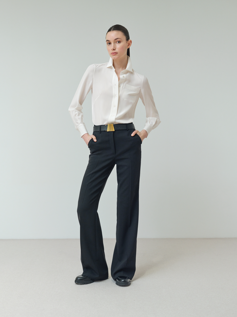 Weite Wollhose mit geradem Bein