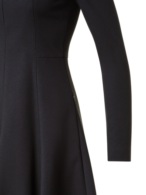 Jersey-Kleid mit Rock in A-Linie