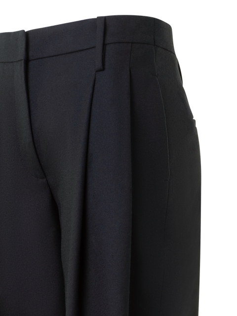 Verkürzte konische Wolltrikotine Bundfaltenhose