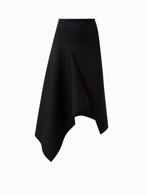 Asymmetrischer Midirock aus Techno Neopren