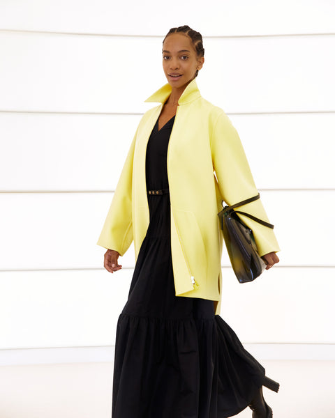 Elegantes Maxikleid mit Puffärmeln